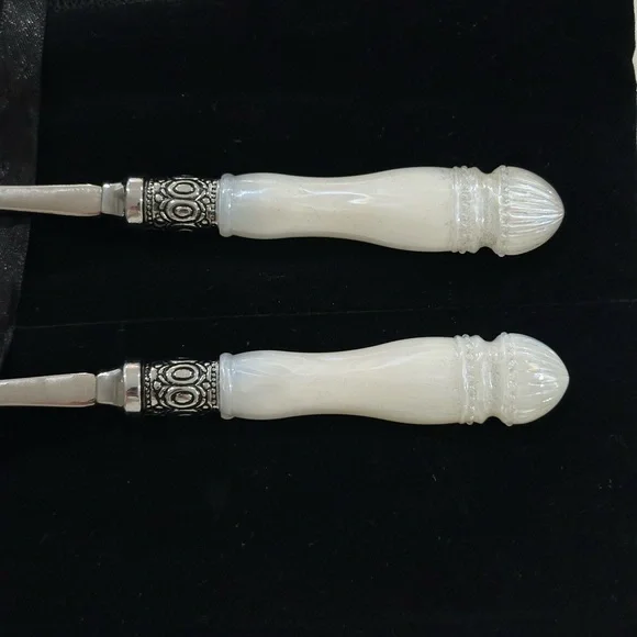 Southern Living at Home Camden Collection Servers Set – New - Picture 5 of 13